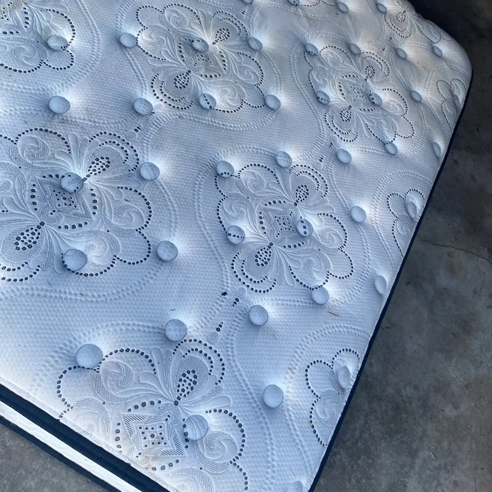 Queen pillow top